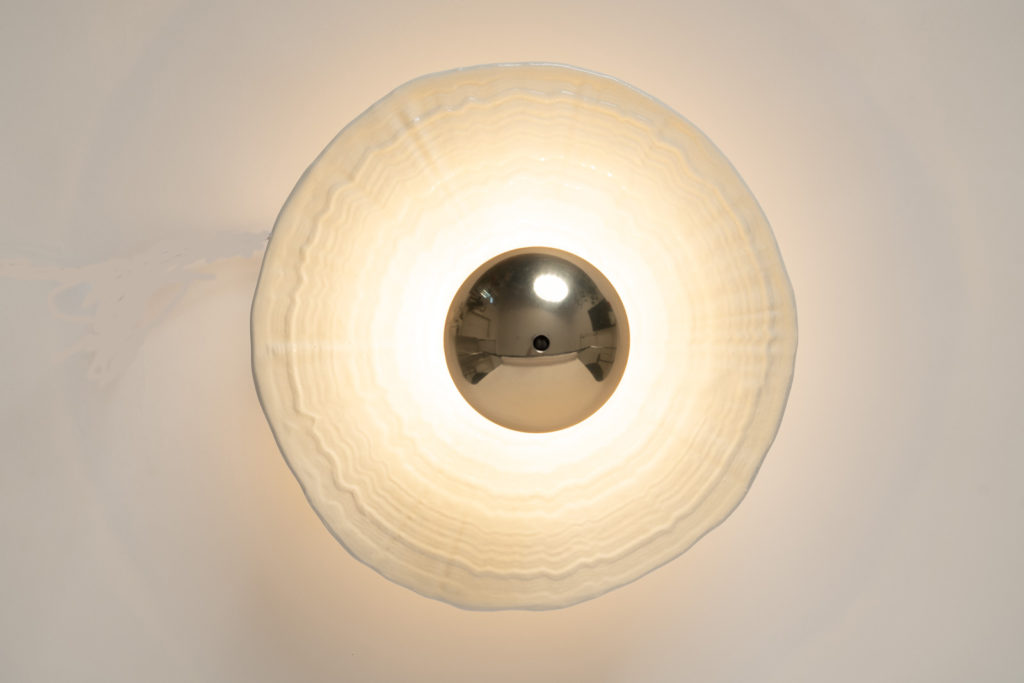 wall/ceiling fixture